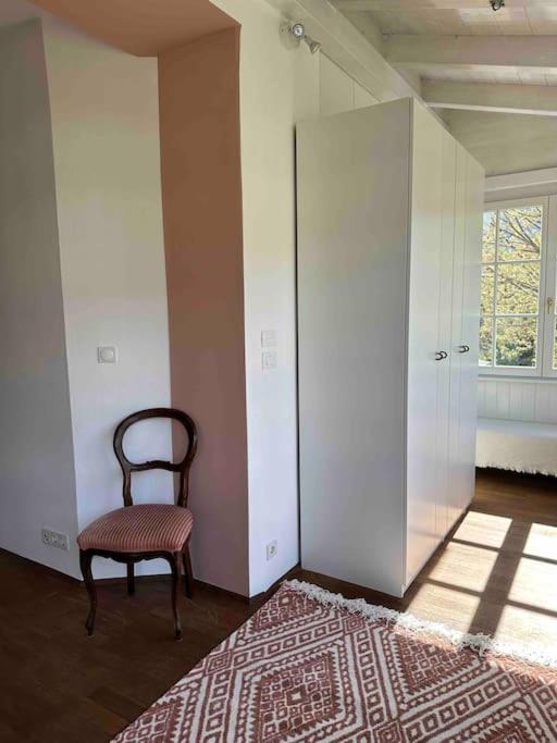 Laurelia Apartment *